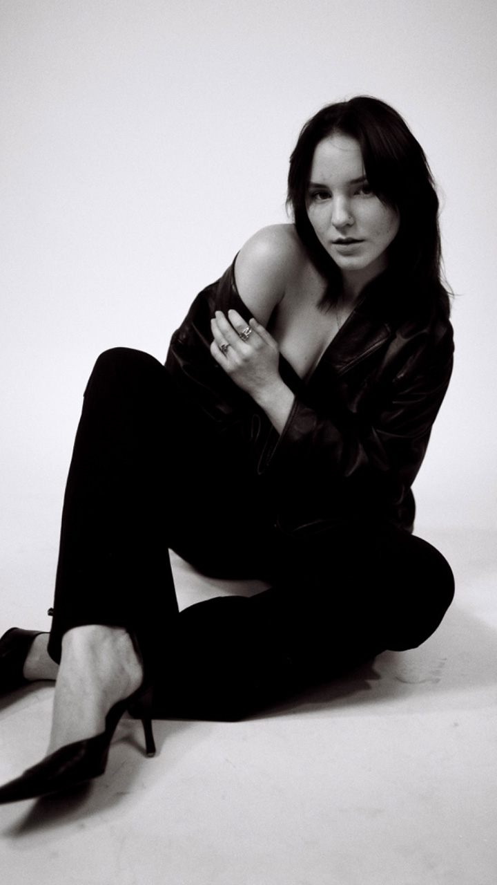 Nika Dedkov Photo Shoot Image